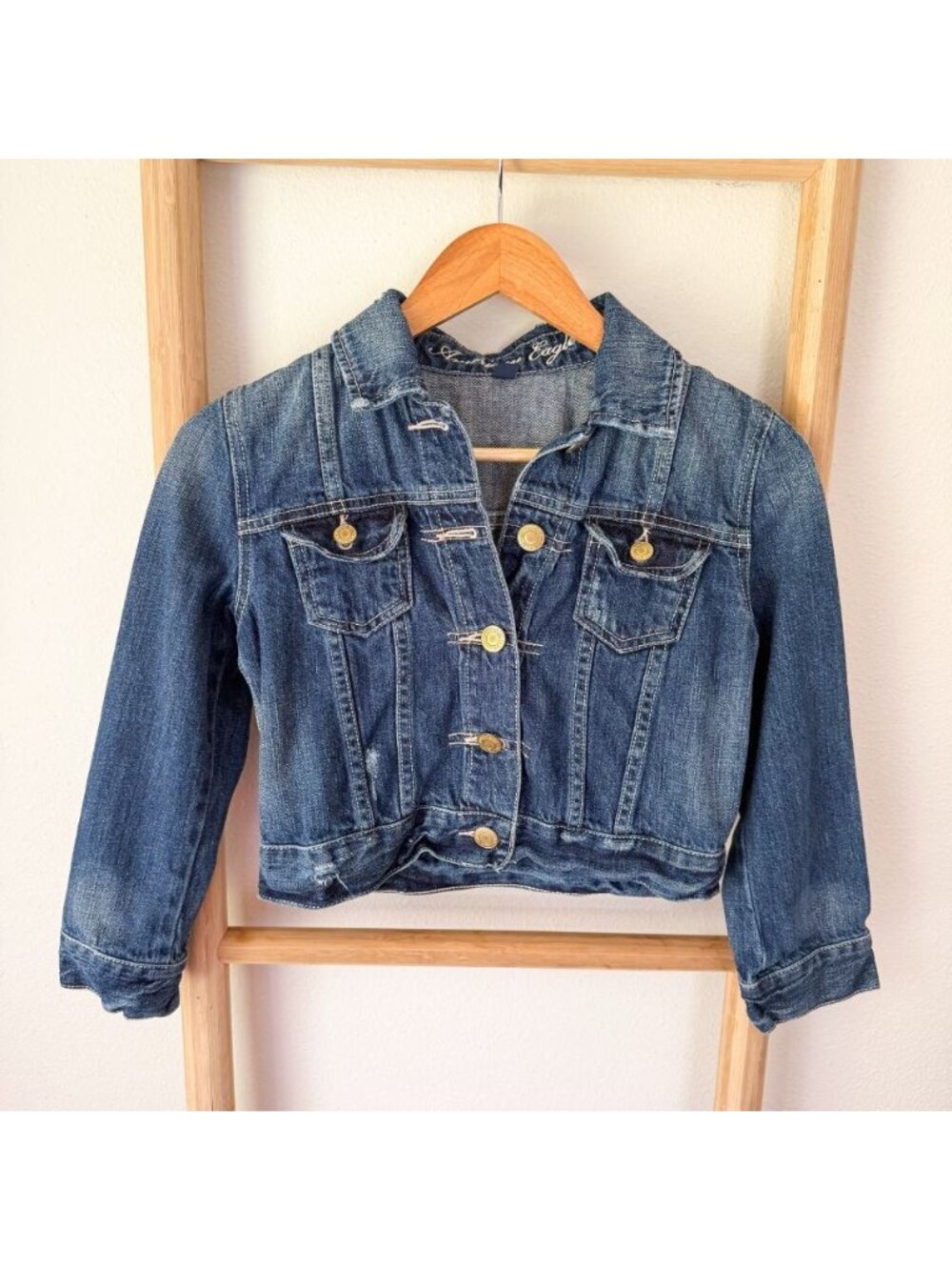 American Eagle Cropped Denim Jean Jacket Blue Cotton Button Front Size Small